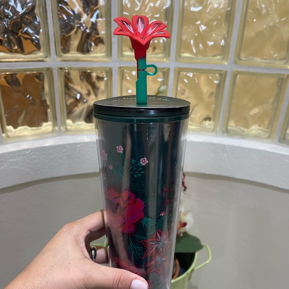 Starbucks holiday 2022 tumbler